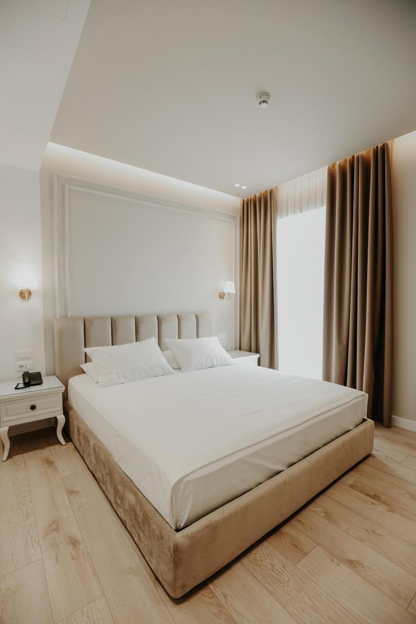 Seaside Hotel Vlore Exterior photo